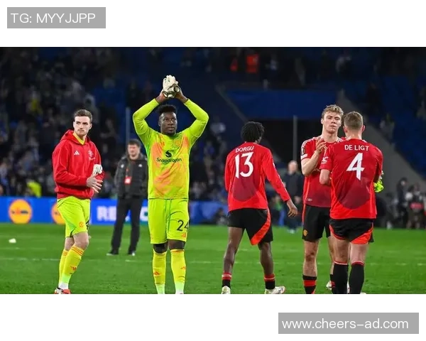 阿尔克马尔与皇家社会的激烈对决揭示足球战术的魅力与挑战